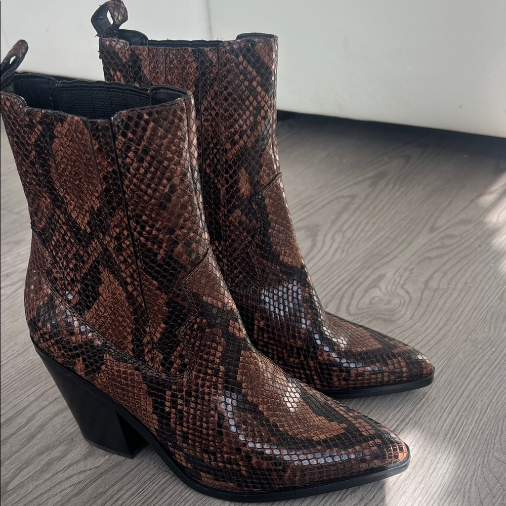 Aldo Snakeskin Patterned Ankle Boots-Never worn!